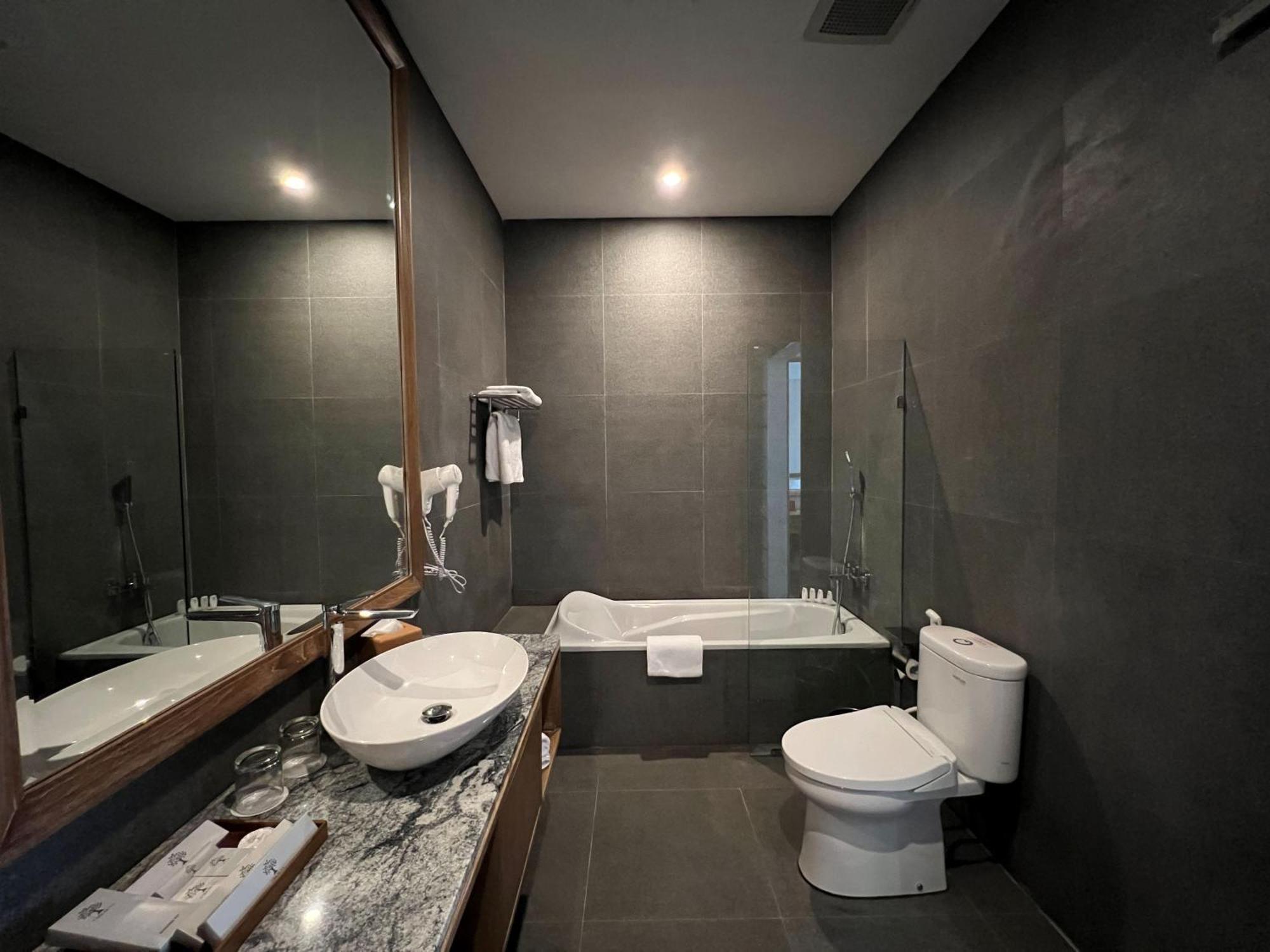 Kesembu Tabebuya Resto & Resort מראה חיצוני תמונה